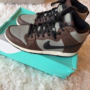 Nike SB Dunk High Pro Men's Brown and Black Sneakers